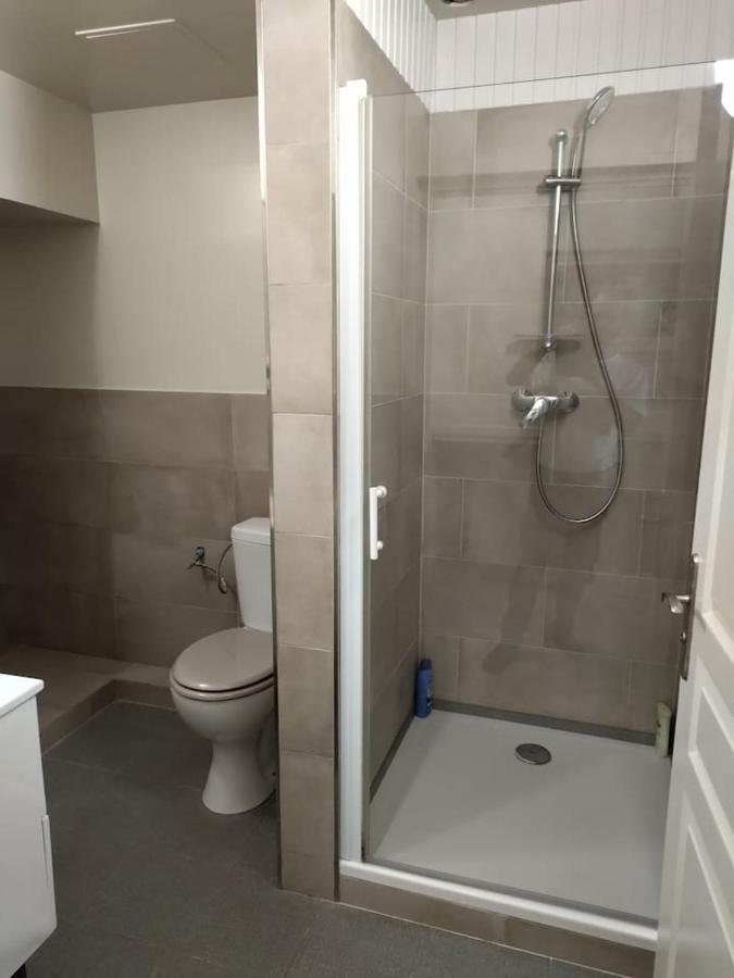 Tres Grand Studio Au Pied Du Plateau D'Angouleme. Екстер'єр фото